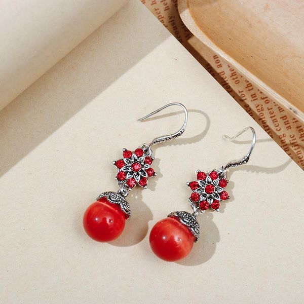 stud creative personality small flower inlaid diamond vintage cat's-eye short earrings female folk style, Golden;silver
stud creative personality small flower inlaid diamond vintage cat's-eye short earrings female folk style, Golden;silver