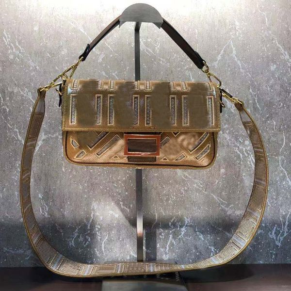 women shoulder bags fashion embroidered hollow baguette bag knitted canvas fabric wear-resistant handbag lady size 26cm
women shoulder bags fashion embroidered hollow baguette bag knitted canvas fabric wear-resistant handbag lady size 26cm