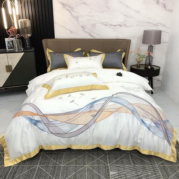 bedding sets luxury white set wavy curve embroidery duvet cover long-staple cotton sheet 1.5/1.8/2.0m bed golden edge pillowcases
bedding sets luxury white set wavy curve embroidery duvet cover long-staple cotton sheet 1.5/1.8/2.0m bed golden edge pillowcases