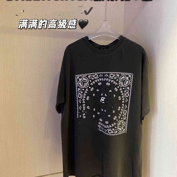 couple's short sleeve 2021 summer new bal family letter cashew flower men's and women's t-shirt, White
couple's short sleeve 2021 summer new bal family letter cashew flower men's and women's t-shirt, White