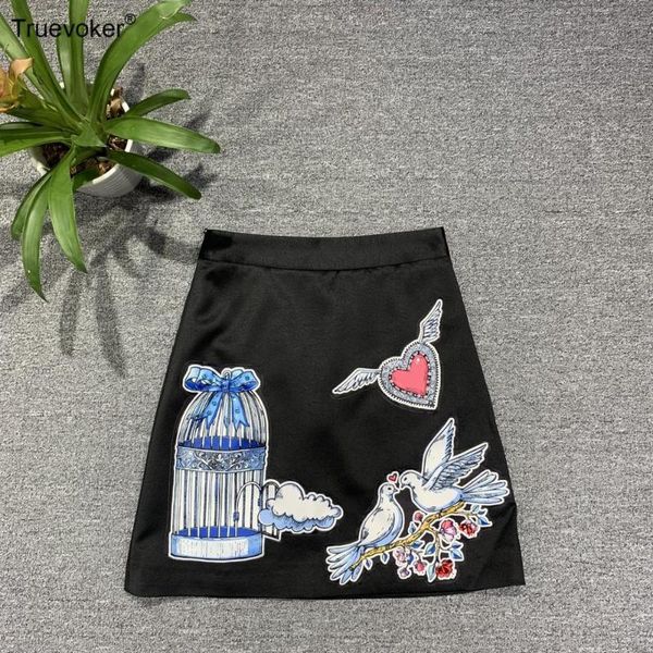 truevoker 2021 summer runway fashion skirt women's high end vintage applique crystal diamond black pencil skirts
truevoker 2021 summer runway fashion skirt women's high end vintage applique crystal diamond black pencil skirts