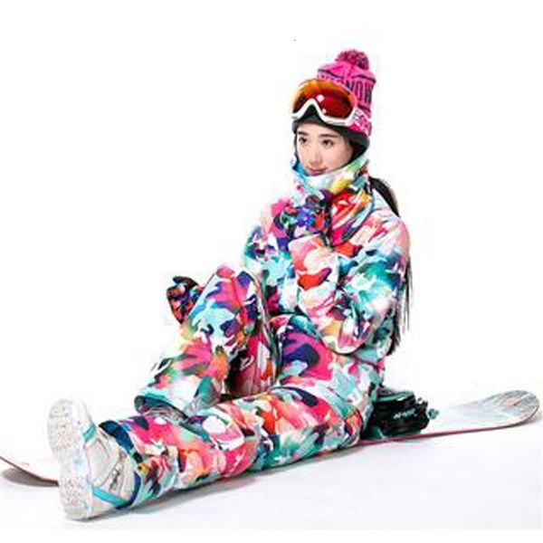 women's snowboarding suit sets outdoor sports skiing clothing waterproof windproof winter wear jackets and pants camouflage girl
women's snowboarding suit sets outdoor sports skiing clothing waterproof windproof winter wear jackets and pants camouflage girl