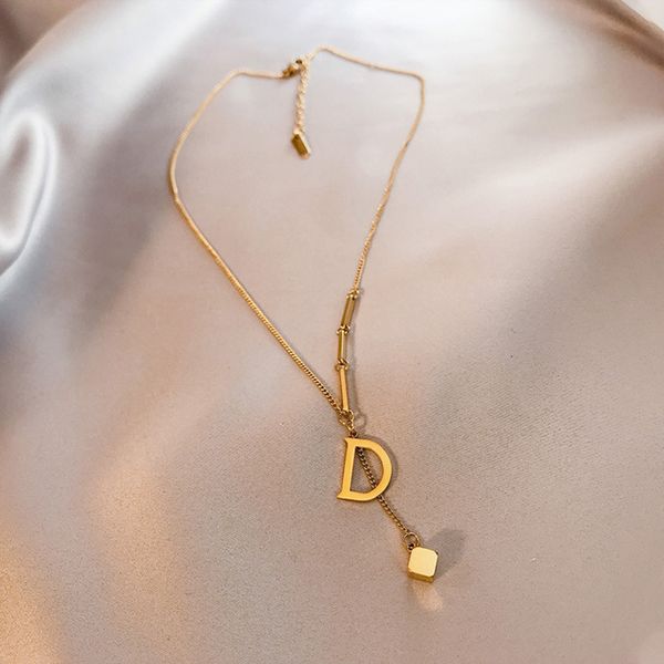 necklace titanium steel female clavicle chain d-shaped small square pendant personality temperament net red simple jewelry, Silver
necklace titanium steel female clavicle chain d-shaped small square pendant personality temperament net red simple jewelry, Silver