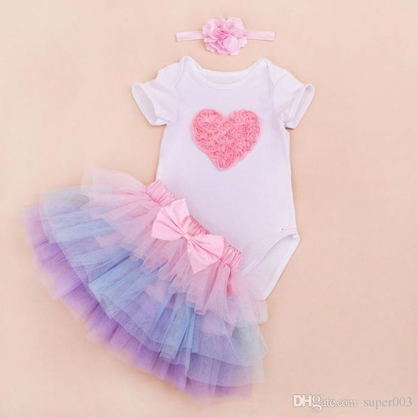 clothing sets vestidos bebes ninas new baby girl baby girl outfit sets crown heart rompers +headband+tutu dress 3pcs set dt3m, White
clothing sets vestidos bebes ninas new baby girl baby girl outfit sets crown heart rompers +headband+tutu dress 3pcs set dt3m, White