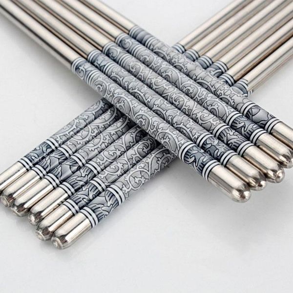 chopsticks 1pairs blue and white porcelain stainless steel reusable flower printed chop stick
chopsticks 1pairs blue and white porcelain stainless steel reusable flower printed chop stick