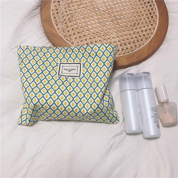 cosmetic bags & cases retro floral bag cotton fabric make up organizer women necesserie beauty storage case large travel toiletry washing
cosmetic bags & cases retro floral bag cotton fabric make up organizer women necesserie beauty storage case large travel toiletry washing