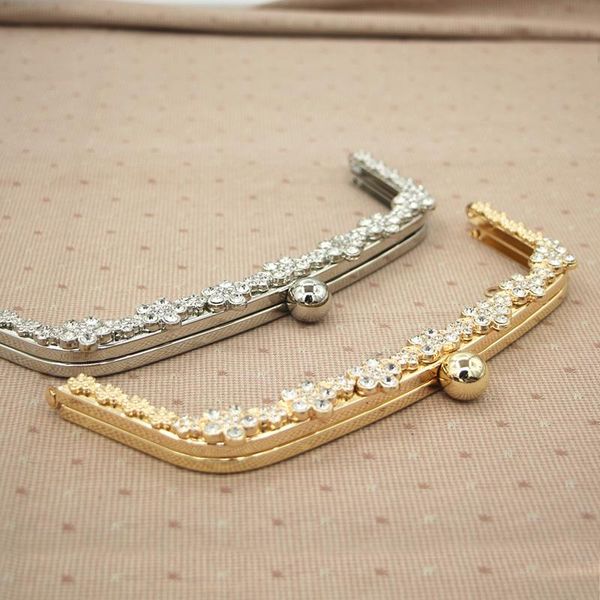 bag parts & accessories 10 pcs per lot 22 cm gold silver metal purse frame crystal on surface sewing handle diy obag, Black
bag parts & accessories 10 pcs per lot 22 cm gold silver metal purse frame crystal on surface sewing handle diy obag, Black