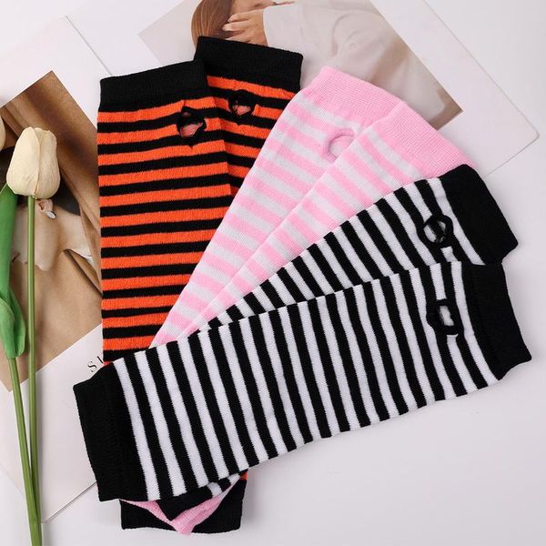 cycling gloves fashion anime black and white striped arm sleeve men women elbow warmer knitted long fingerlessflexible
cycling gloves fashion anime black and white striped arm sleeve men women elbow warmer knitted long fingerlessflexible