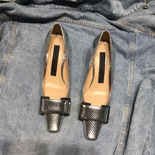 2021 spring and autumn women's shoes european american style leather single square toe fashion stiletto pump dress 2, Black 
2021 spring and autumn women's shoes european american style leather single square toe fashion stiletto pump dress 2, Black