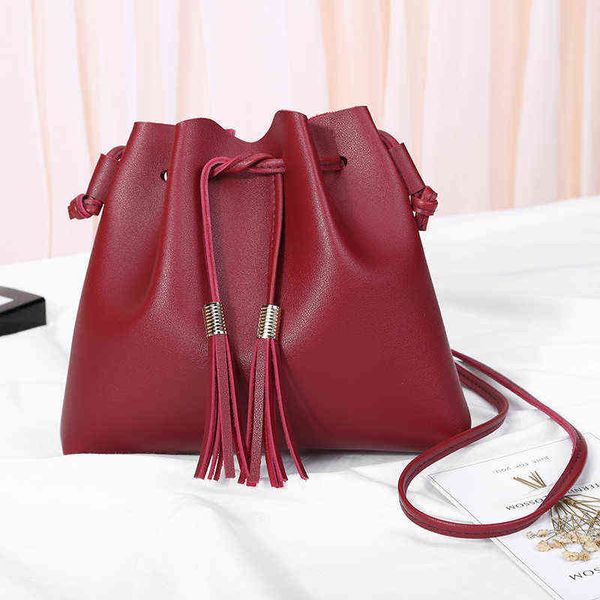fashion string bucket bag for women pu leather small handbag female tassel purse shoulder crossbody bags sac main femme xa516h
fashion string bucket bag for women pu leather small handbag female tassel purse shoulder crossbody bags sac main femme xa516h