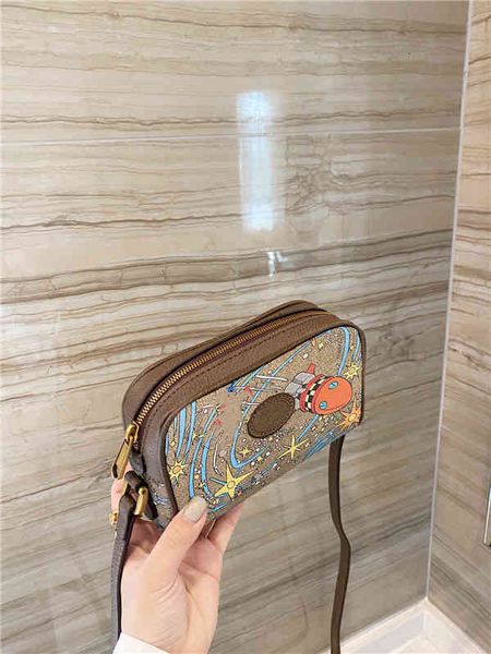 designerslady luxurys designers letter cartoon bag clutch handbags bags totes bag shoulder women camera cross nuavt
designerslady luxurys designers letter cartoon bag clutch handbags bags totes bag shoulder women camera cross nuavt