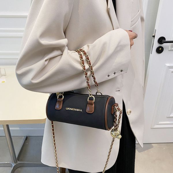 autumn and winter cylinder bag korean minority design small women's 2021 fashion chain messenger frosted
autumn and winter cylinder bag korean minority design small women's 2021 fashion chain messenger frosted