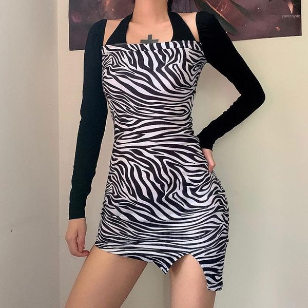casual dresses woman dress street trendy women's long-sleeved halter neck fashion printing bag hip split slim clothing, Black;gray
casual dresses woman dress street trendy women's long-sleeved halter neck fashion printing bag hip split slim clothing, Black;gray