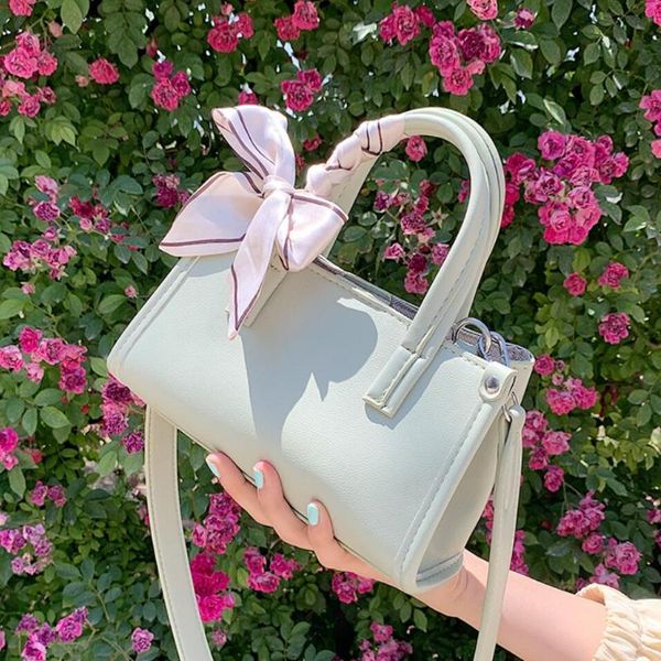 evening bags solid color square ribbon tote bag 2021 summer pu leather women's designer handbag shoulder messenger
evening bags solid color square ribbon tote bag 2021 summer pu leather women's designer handbag shoulder messenger