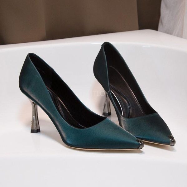 dress shoes autumn fashion woman wedding metal pointed toe high heels pumps zapatos de mujer tacon bajo, Black
dress shoes autumn fashion woman wedding metal pointed toe high heels pumps zapatos de mujer tacon bajo, Black