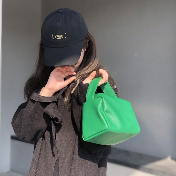 evening bags 2021 korea orange green bag small square mini tofu 
evening bags 2021 korea orange green bag small square mini tofu