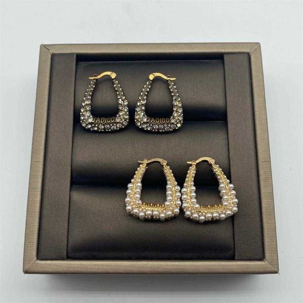 stud d home / dijia style letter diamond pearl net red the same fashion temperament earrings femalej, Golden;silver
stud d home / dijia style letter diamond pearl net red the same fashion temperament earrings femalej, Golden;silver