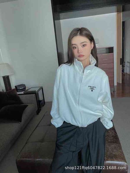 p family 21 autumn and winter style leisure letter flocking veet stand collar zipper slim sweater, Black
p family 21 autumn and winter style leisure letter flocking veet stand collar zipper slim sweater, Black