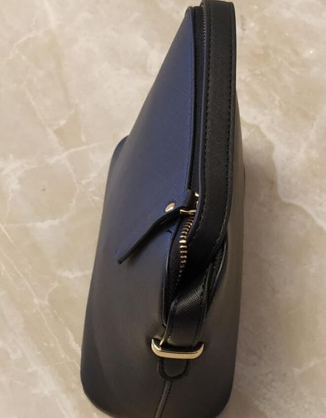 women's one shoulder cross body bag evening bags mini shell handbag simple small tote heart mark brand purse straps can be adjusted
women's one shoulder cross body bag evening bags mini shell handbag simple small tote heart mark brand purse straps can be adjusted