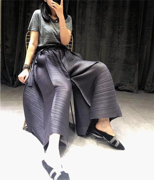 women's pants & capris miyake pleated straight plus size elastic waist was thin wide leg ship, Black;white
women's pants & capris miyake pleated straight plus size elastic waist was thin wide leg ship, Black;white