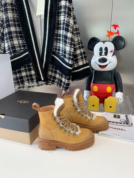 2022 fashion love women boots chunky heel martin laureate boot black white yellow martins woman shoes with box and logo size 35-40 -k011
2022 fashion love women boots chunky heel martin laureate boot black white yellow martins woman shoes with box and logo size 35-40 -k011