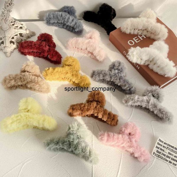 new winter furry soft hair claws faux fur hair clip plush clamps for women girls sweet hair holder headband hair-accessories, Slivery;white
new winter furry soft hair claws faux fur hair clip plush clamps for women girls sweet hair holder headband hair-accessories, Slivery;white