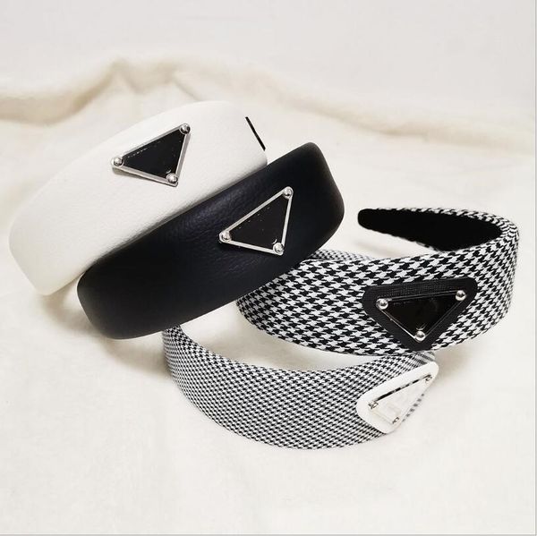 european and american retro letter headband houndstooth beautiful simple triangle sponge classic headdress female fast delivery, Silver
european and american retro letter headband houndstooth beautiful simple triangle sponge classic headdress female fast delivery, Silver