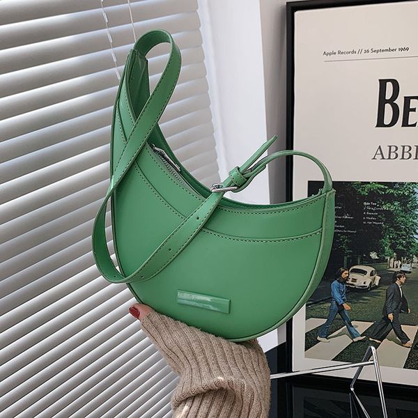 saddle 2022 spring new fashion single shoulder texture crescent foreign style diagonal handbag
saddle 2022 spring new fashion single shoulder texture crescent foreign style diagonal handbag