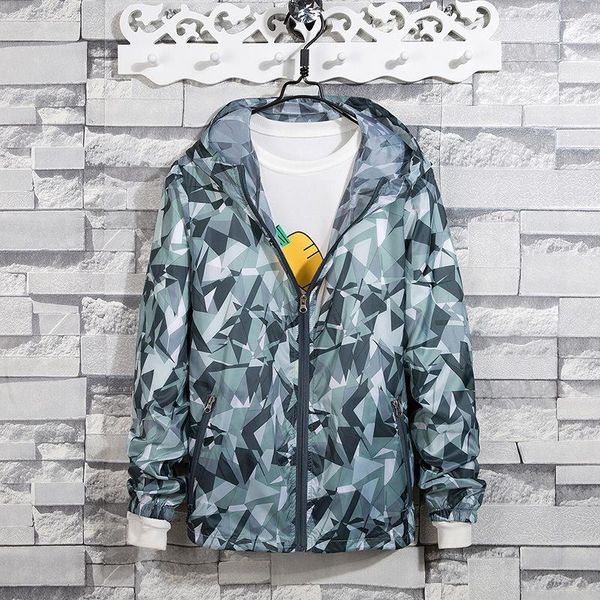 men's trench coats the fashion jacket model, korean version of children's jacket, with u print, Tan;black
men's trench coats the fashion jacket model, korean version of children's jacket, with u print, Tan;black