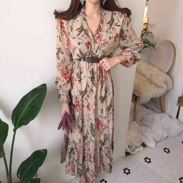 korean vintage flower women summer elegant chiffon female v-neck lantern sleeve belt waist ruffles pleated dress 210416, Black;gray
korean vintage flower women summer elegant chiffon female v-neck lantern sleeve belt waist ruffles pleated dress 210416, Black;gray