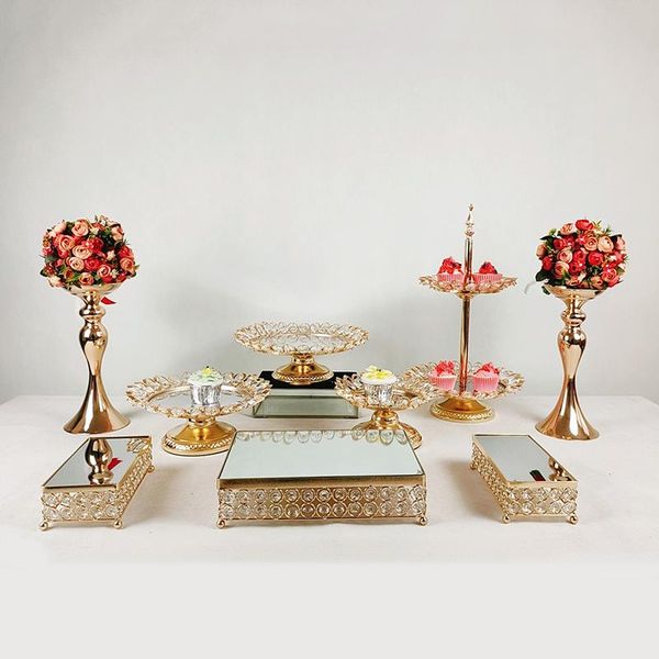3pcs-9pcs gold antique metal round cake stand set wedding birthday party dessert cupcake pedestal display plate home decor other bakeware
3pcs-9pcs gold antique metal round cake stand set wedding birthday party dessert cupcake pedestal display plate home decor other bakeware