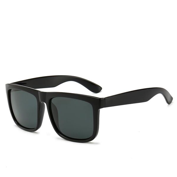 sunglasses designed for men and women with vintage fashion summer driving sports 2021, White;black
sunglasses designed for men and women with vintage fashion summer driving sports 2021, White;black