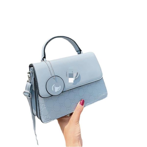 70% off factory store 2021 autumn fashion single shoulder messenger bag trend small square bag
70% off factory store 2021 autumn fashion single shoulder messenger bag trend small square bag
