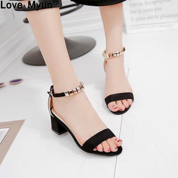 dress shoes ladies shoe2021 summer gladiator sandals women high heels party wedding glitter crystal chain 569j, Black
dress shoes ladies shoe2021 summer gladiator sandals women high heels party wedding glitter crystal chain 569j, Black