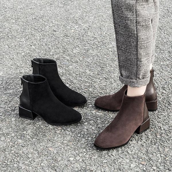 large size women's fashion thick heel motorcycle boots breathable original leather shoes ladies cowboy boot ankle botas de mujer, Black
large size women's fashion thick heel motorcycle boots breathable original leather shoes ladies cowboy boot ankle botas de mujer, Black