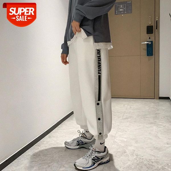 plus fleece trousers, male korean version of the trend students, side contrast open button straight wide-leg sports pants #qs1w, Black
plus fleece trousers, male korean version of the trend students, side contrast open button straight wide-leg sports pants #qs1w, Black