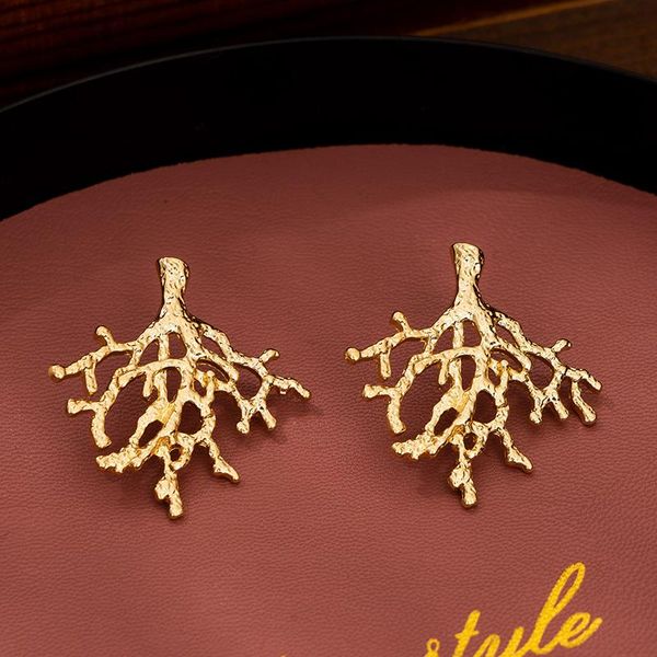 stud jaeeyin 2021 charming coral tree shape unusual modelling irregular surface hollow exotic accessories earring cold color, Golden;silver
stud jaeeyin 2021 charming coral tree shape unusual modelling irregular surface hollow exotic accessories earring cold color, Golden;silver