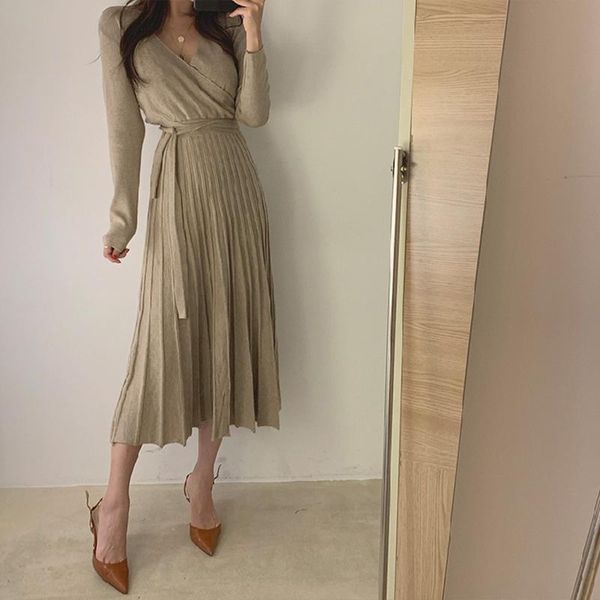 casual dresses dasswei fashion 2021 autumn women's dress v-neck knitted midi women long slim female solid elegant, Black;gray
casual dresses dasswei fashion 2021 autumn women's dress v-neck knitted midi women long slim female solid elegant, Black;gray