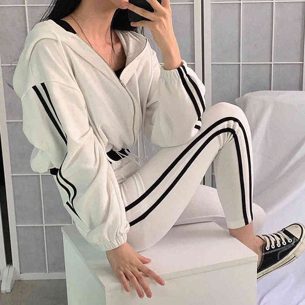 casual drawstring black white striped women's cropped hoodies autumn harajuku zip-up long sleeve female hoodie sweatshirt 210415
casual drawstring black white striped women's cropped hoodies autumn harajuku zip-up long sleeve female hoodie sweatshirt 210415