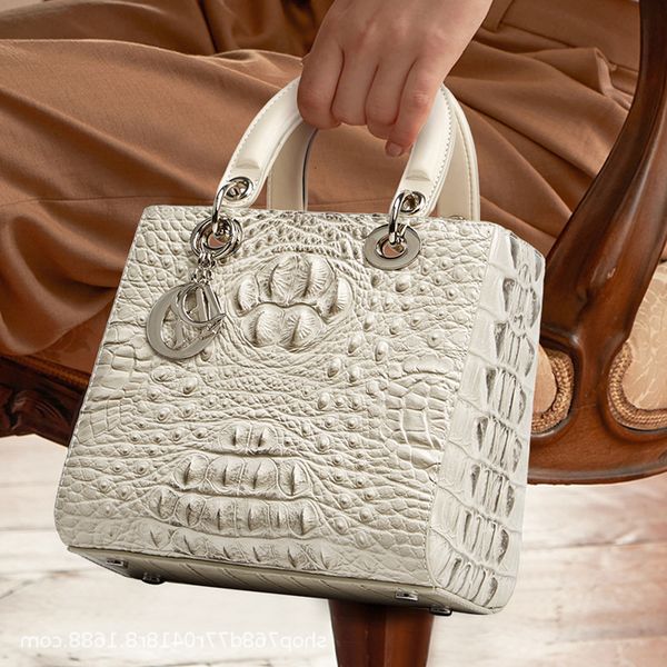 new women's 2021 crocodile bone diana bag fashion hand single shoulder messenger cowhide
new women's 2021 crocodile bone diana bag fashion hand single shoulder messenger cowhide