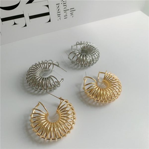 hoop & huggie srcoi trendy geometric spiral spring-shaped earring simple metal hollow twisted women temperament jewelry 202103, Golden;silver
hoop & huggie srcoi trendy geometric spiral spring-shaped earring simple metal hollow twisted women temperament jewelry 202103, Golden;silver