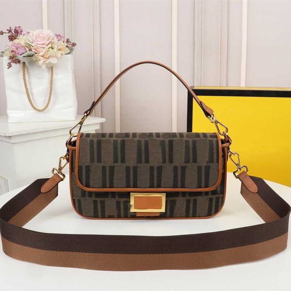 designer handbags lady's 2021 fashion messenger bag designer two color wide shoulder strap elegant evening handbag bb
designer handbags lady's 2021 fashion messenger bag designer two color wide shoulder strap elegant evening handbag bb