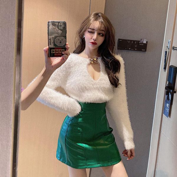 women's sweaters autumn winter women sweet chain hollow out knitting sweater 2021 korean high waist metal button soft waxy pullovers y2, White;black
women's sweaters autumn winter women sweet chain hollow out knitting sweater 2021 korean high waist metal button soft waxy pullovers y2, White;black