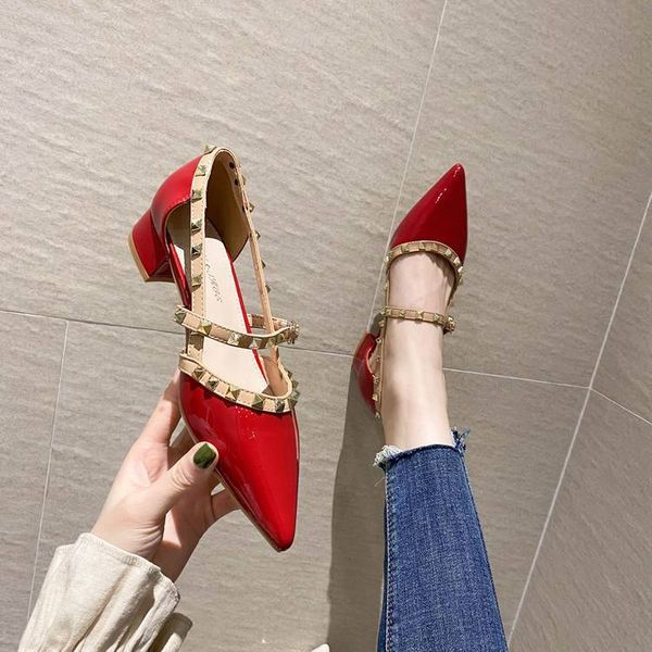 luxury shoes sandal wear 2021 rivet fashion hollow low-heeled high-heeled sho with pointed baotou half slippers in summer, Black
luxury shoes sandal wear 2021 rivet fashion hollow low-heeled high-heeled sho with pointed baotou half slippers in summer, Black