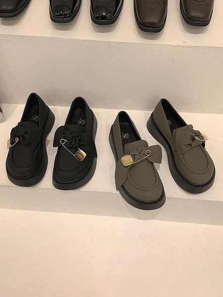 dress shoes women's leather autumn 2021 style fashion bow thick-soled anti-skid retro loafers womens, Black
dress shoes women's leather autumn 2021 style fashion bow thick-soled anti-skid retro loafers womens, Black
