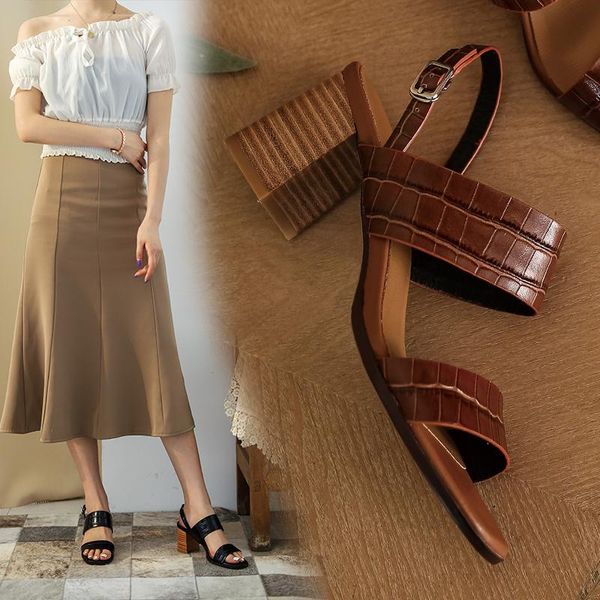 sandals vintage summer women 2021 est genuine leather high heels platform shoes woman buckles party basic, Black
sandals vintage summer women 2021 est genuine leather high heels platform shoes woman buckles party basic, Black