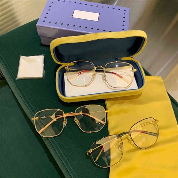 2022 factory wholesale ni quan zhilong's same flat myopia frame, plain face, small matching degree gg0396, White;black
2022 factory wholesale ni quan zhilong's same flat myopia frame, plain face, small matching degree gg0396, White;black