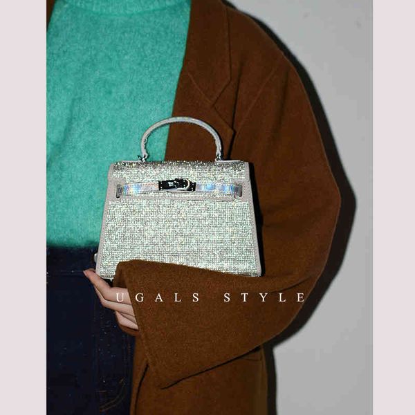 ugals shiny full of handmade sequin inlaid diamond kelly hand-held messenger bag female
ugals shiny full of handmade sequin inlaid diamond kelly hand-held messenger bag female