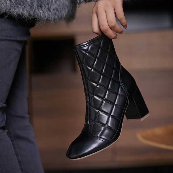 boots size 34-42 women sheep skin ankle woman quilted shoes high heel zip short lady black white winter leather shoe cq61
boots size 34-42 women sheep skin ankle woman quilted shoes high heel zip short lady black white winter leather shoe cq61