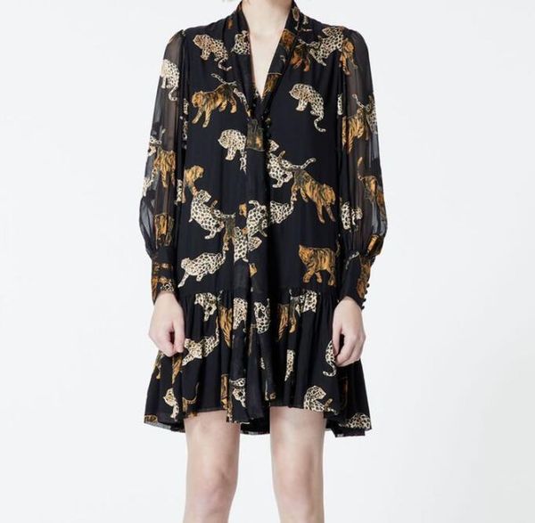 casual dresses woman black tiger leopard viscose mini dress v-neck tied long sleeves ruffled hem fashion 2021ss, Black;gray
casual dresses woman black tiger leopard viscose mini dress v-neck tied long sleeves ruffled hem fashion 2021ss, Black;gray